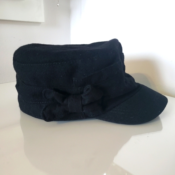 D&Y Black Bowed Cap 30%Wool 70%Poyester Elastic Back Fall Winter Woman - Picture 3 of 8
